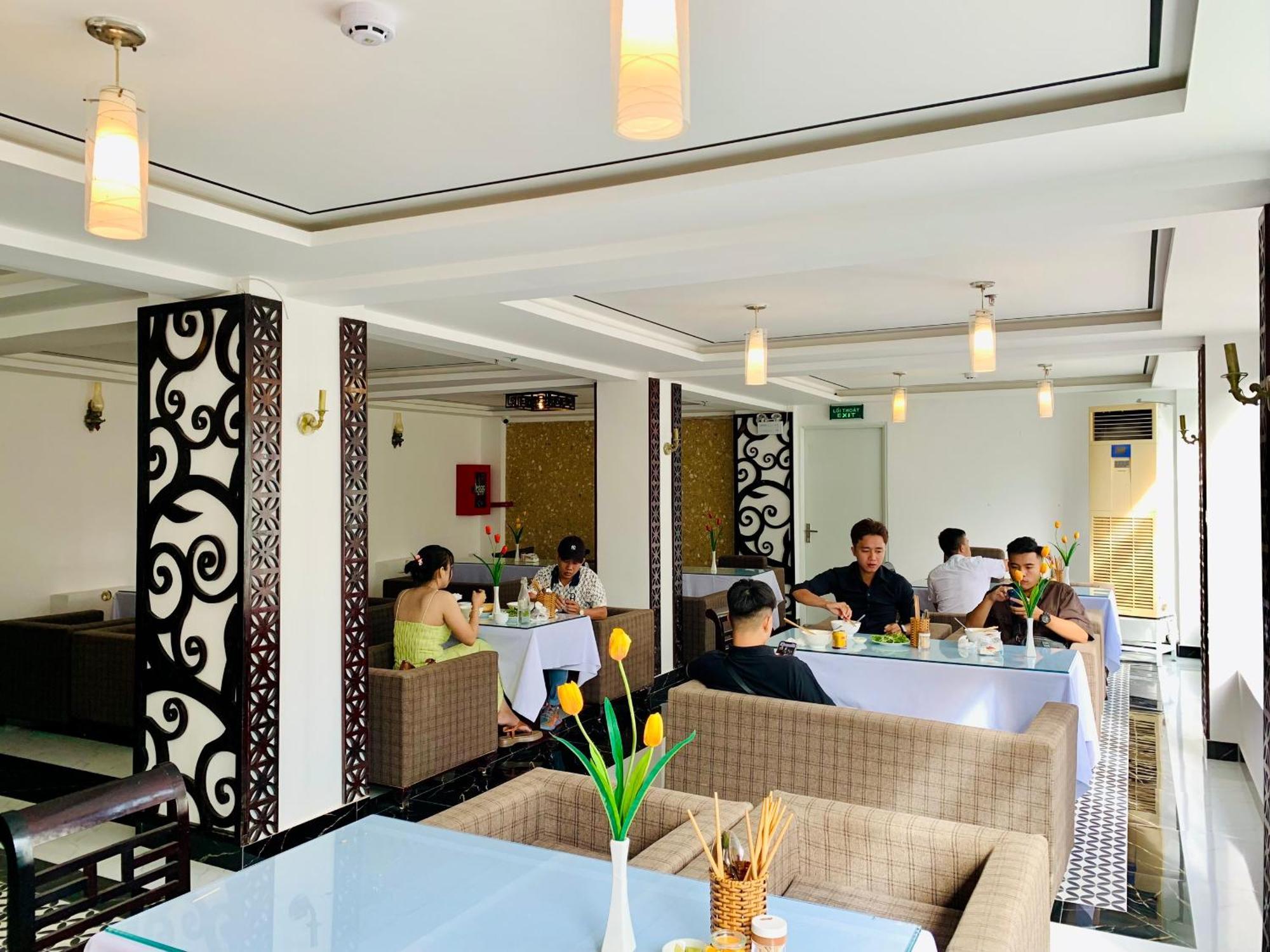Vina Spa Hotel Хюэ Экстерьер фото